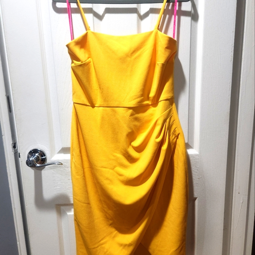 Beautiful yellow dress